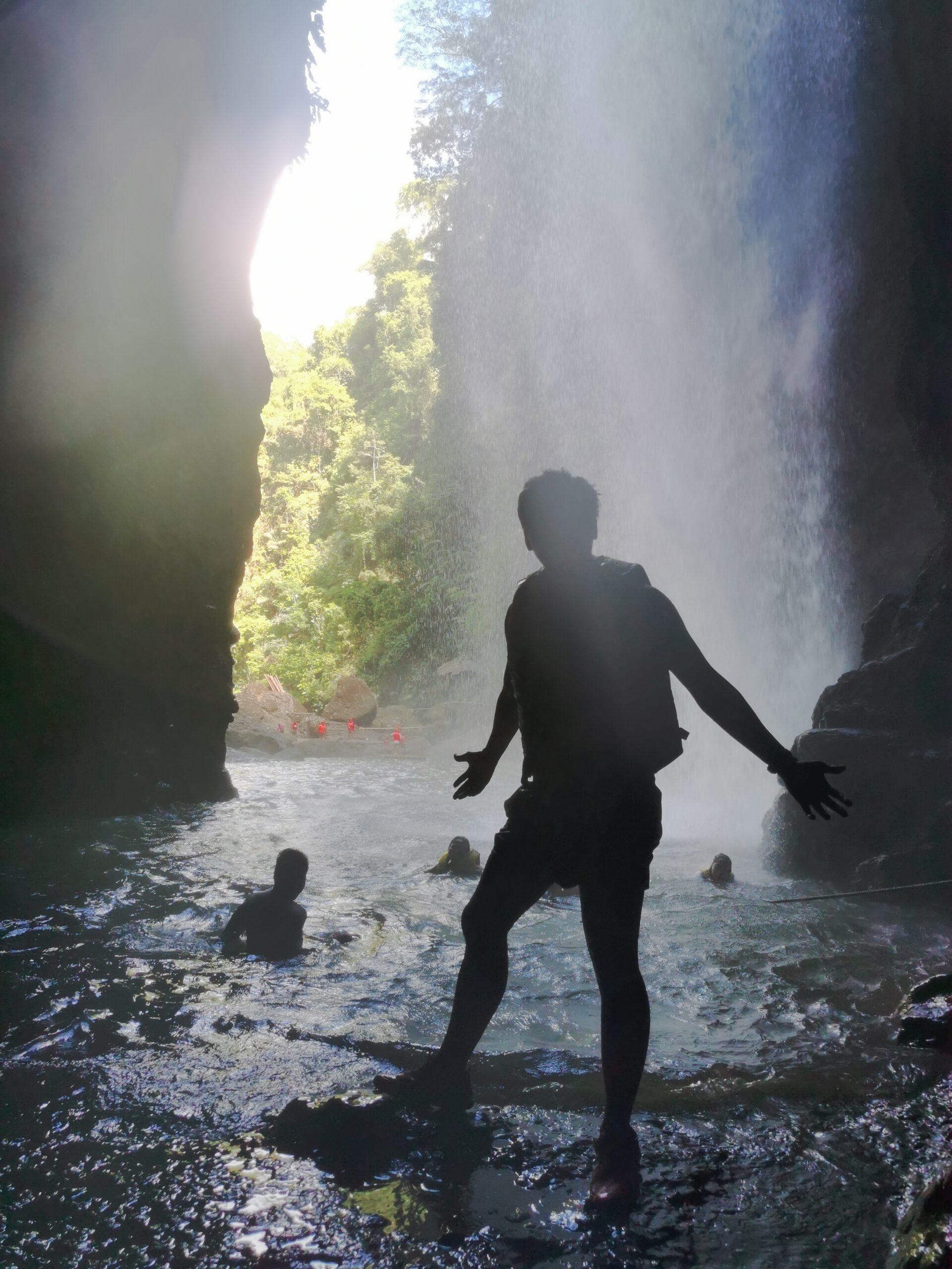 devils-cave-pagsanjan-falls